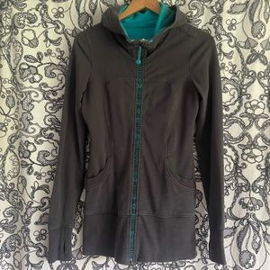 Lululemon zip jacket with hood sz 6